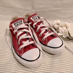 Low top Converse